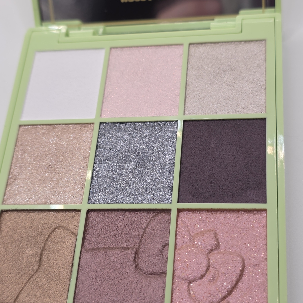 Pixi Eyeshadow Palette X Hello Kitty-  Brand New In Box Limited Edition